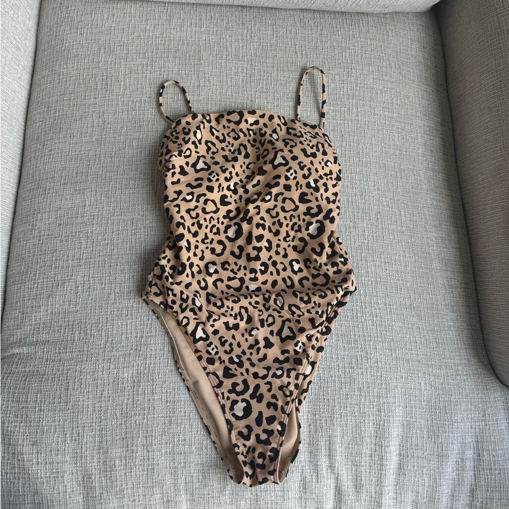 Hollister Tan and Black Leopard Swimsuit